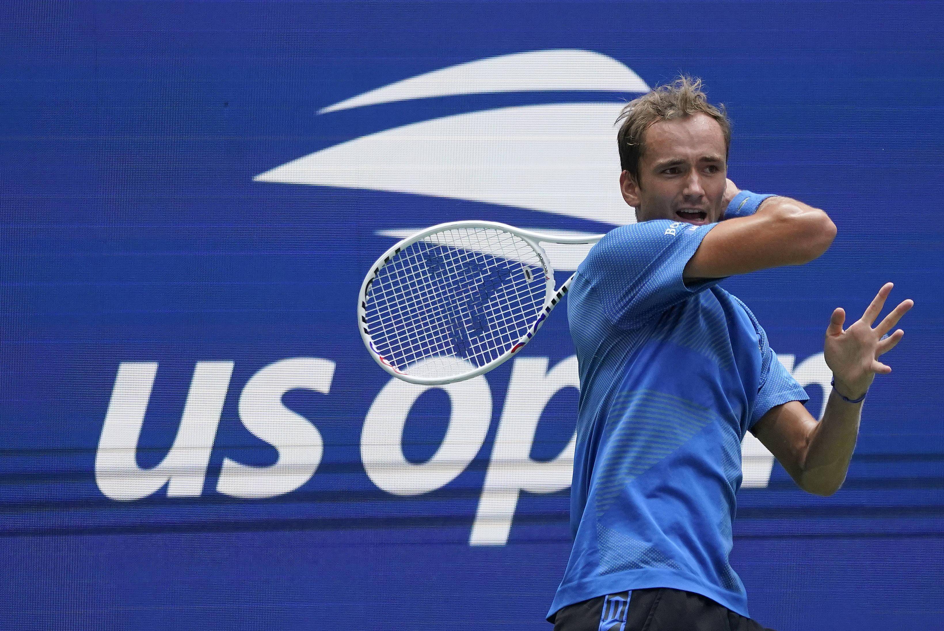 美网鏖战ATP总决赛,梅德韦杰夫点燃赛场 美网鏖战ATP总决赛,梅德韦杰夫点燃赛场